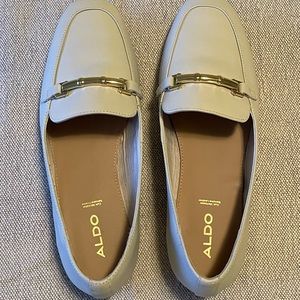 Loafers White